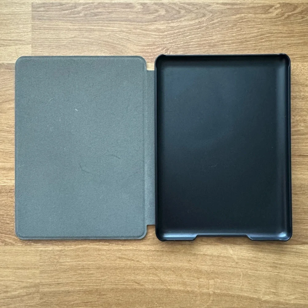 Kindle Case Paperwhite 11th Generation Case - Tilt-A-Swirl